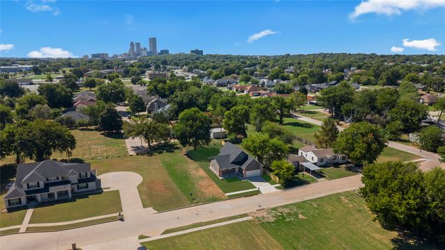 620 E Seminole Place, Tulsa, OK 74106