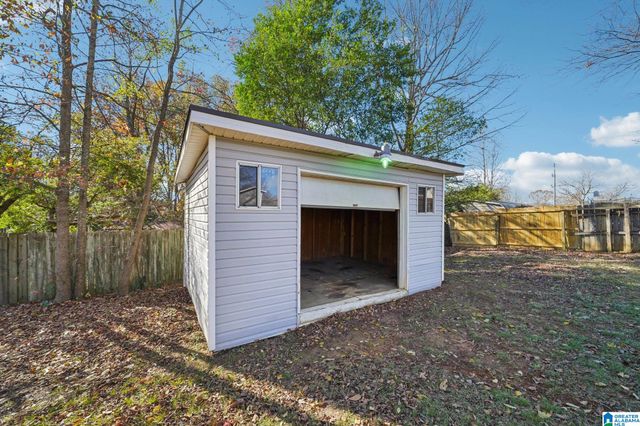 84 BEL AIR CIRCLE, Pleasant Grove, AL 35127