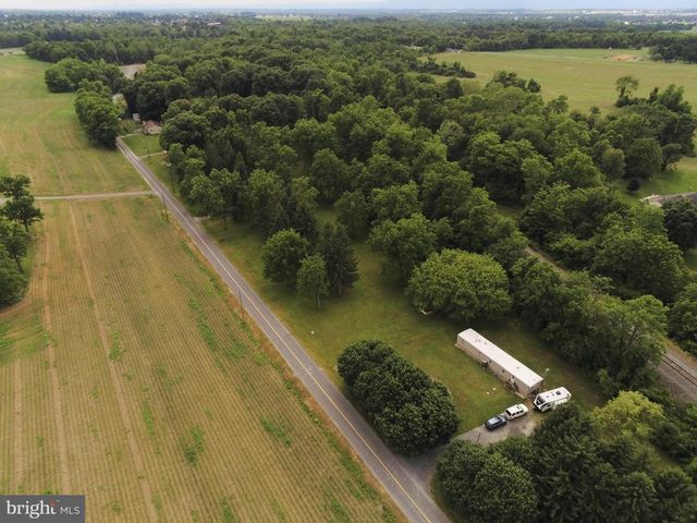 4925 RAILROAD RD, Chambersburg, PA 17202