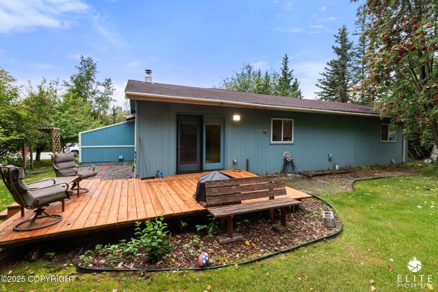 925 E Goldendale Drive, Wasilla, AK 99654
