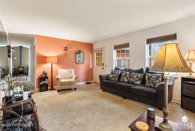 925 E Goldendale Drive, Wasilla, AK 99654