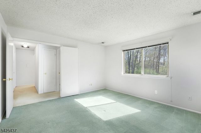 33 Drake Ln 33, Roxbury Twp., NJ 07852