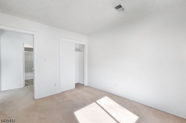 33 Drake Ln 33, Roxbury Twp., NJ 07852