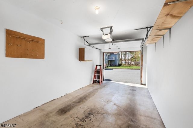 33 Drake Ln 33, Roxbury Twp., NJ 07852