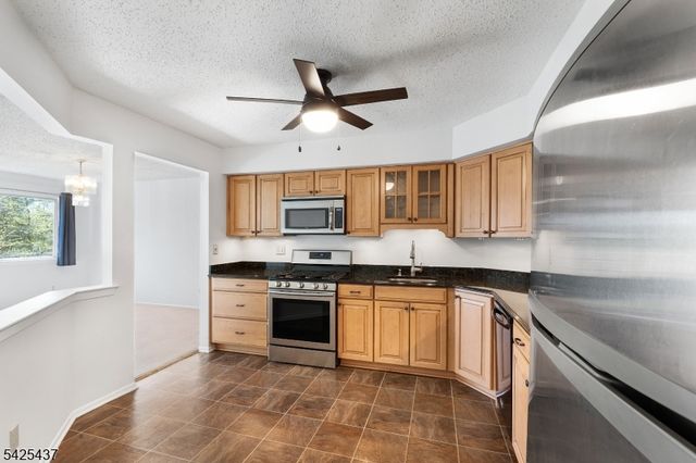 33 Drake Ln 33, Roxbury Twp., NJ 07852