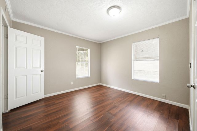319 W 1st Street, Crosby, TX 77532