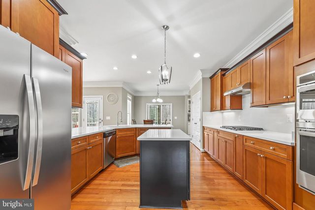 7022 BARCLAY DR, Fredericksburg, VA 22407