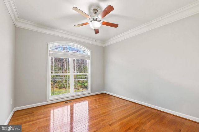7022 BARCLAY DR, Fredericksburg, VA 22407