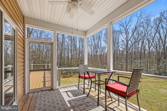 7022 BARCLAY DR, Fredericksburg, VA 22407
