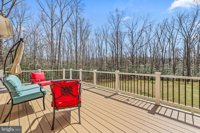 7022 BARCLAY DR, Fredericksburg, VA 22407