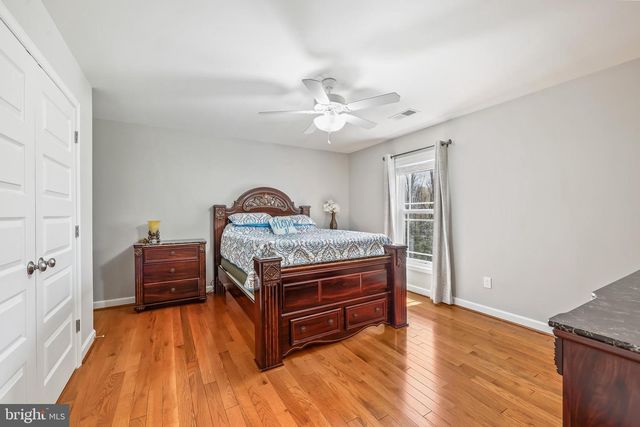 7022 BARCLAY DR, Fredericksburg, VA 22407