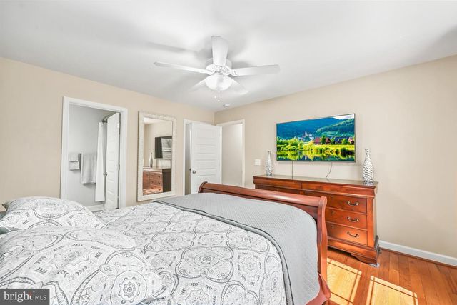 7022 BARCLAY DR, Fredericksburg, VA 22407