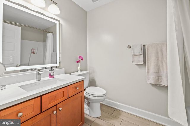 7022 BARCLAY DR, Fredericksburg, VA 22407