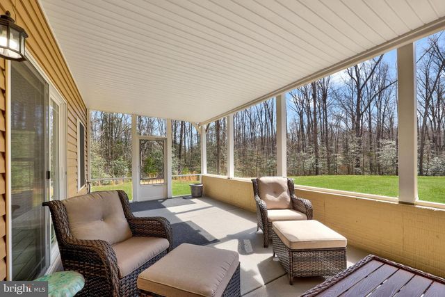 7022 BARCLAY DR, Fredericksburg, VA 22407