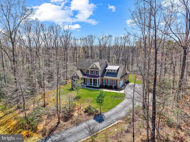 7022 BARCLAY DR, Fredericksburg, VA 22407