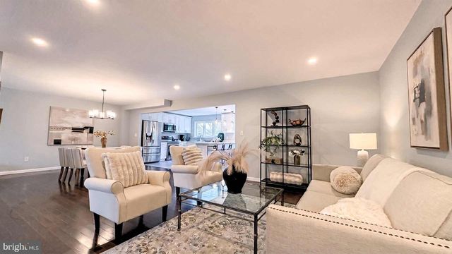 46 SMITH AVE, Hamilton, NJ 08619