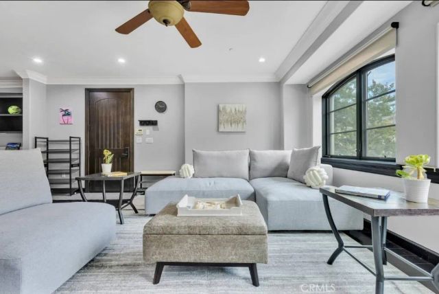 155 Cordova Street 203, Pasadena, CA 91105