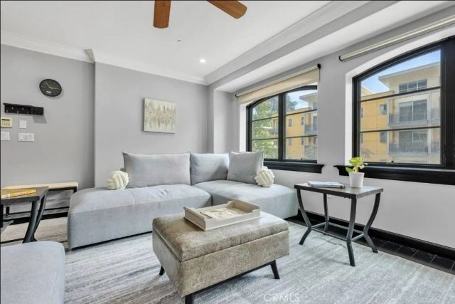 155 Cordova Street 203, Pasadena, CA 91105