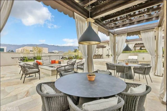 155 Cordova Street 203, Pasadena, CA 91105