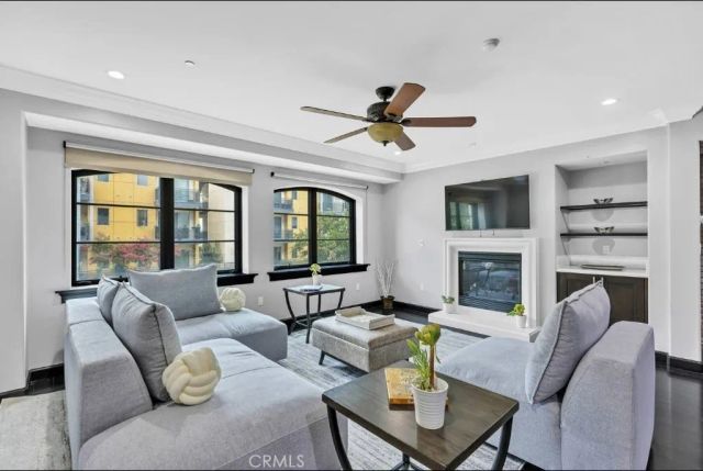 155 Cordova Street 203, Pasadena, CA 91105