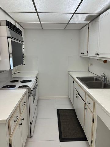 1208 Marine Way 108, North Palm Beach, FL 33408