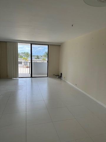 1208 Marine Way 108, North Palm Beach, FL 33408