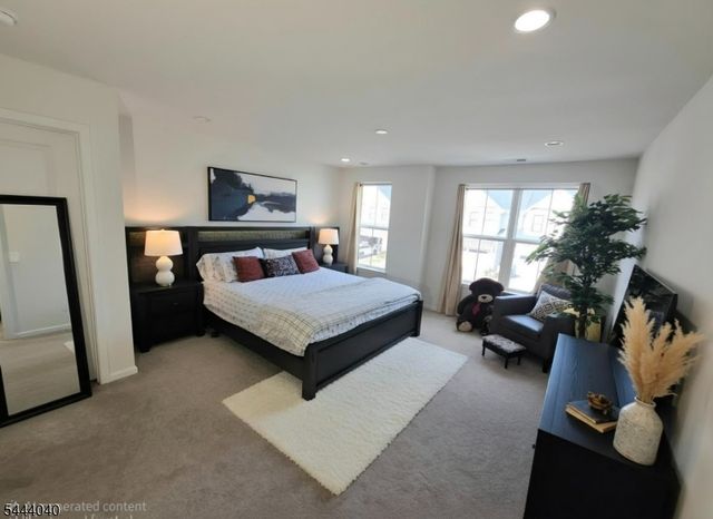 27 Wisteria Ct, Monroe Twp., NJ 08831