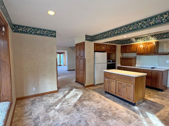 5575 WILLIAMS Road, North East, PA 16428