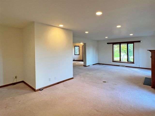 5575 WILLIAMS Road, North East, PA 16428