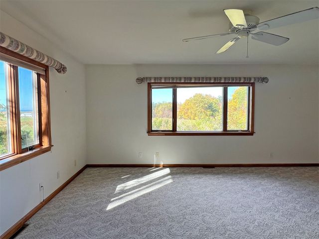 5575 WILLIAMS Road, North East, PA 16428