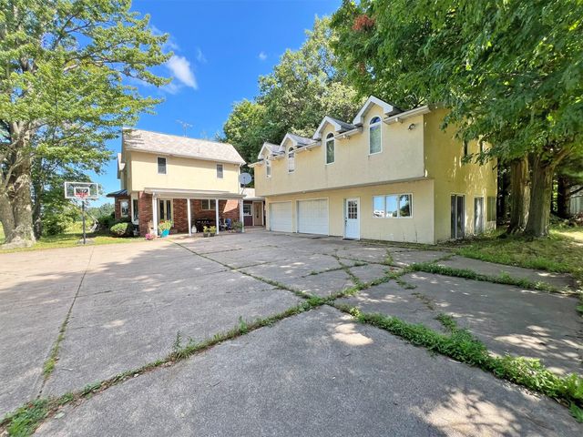 5575 WILLIAMS Road, North East, PA 16428