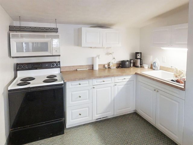 5575 WILLIAMS Road, North East, PA 16428