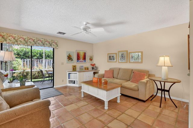 18265 181st Circle S, Boca Raton, FL 33498