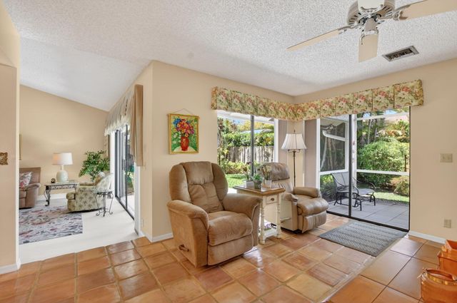 18265 181st Circle S, Boca Raton, FL 33498