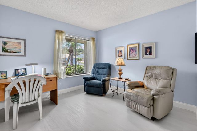 18265 181st Circle S, Boca Raton, FL 33498