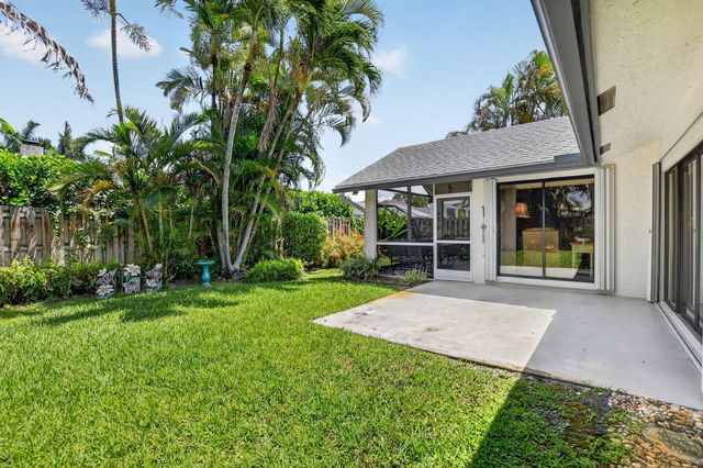 18265 181st Circle S, Boca Raton, FL 33498