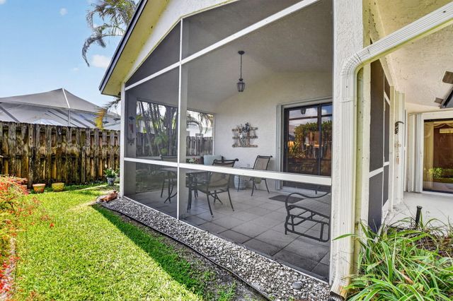 18265 181st Circle S, Boca Raton, FL 33498