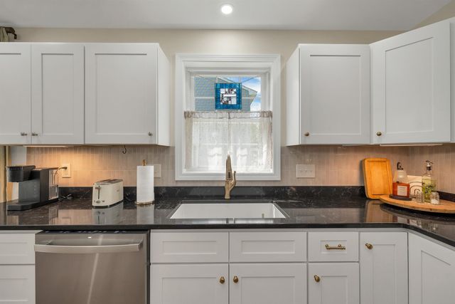 274 Pine Street, Laconia, NH 03246