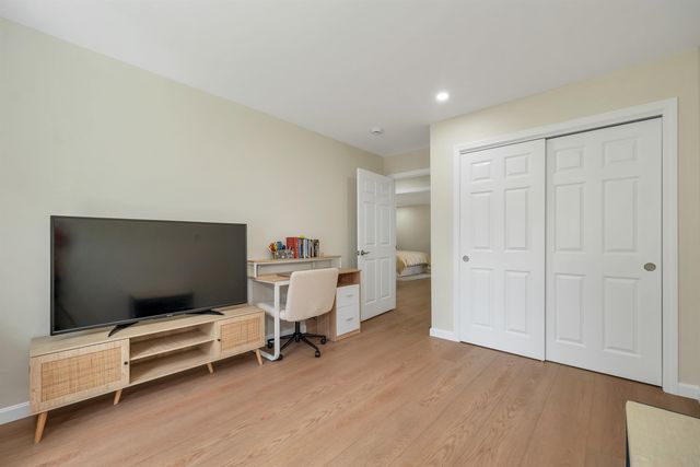 274 Pine Street, Laconia, NH 03246
