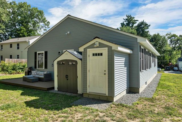 274 Pine Street, Laconia, NH 03246