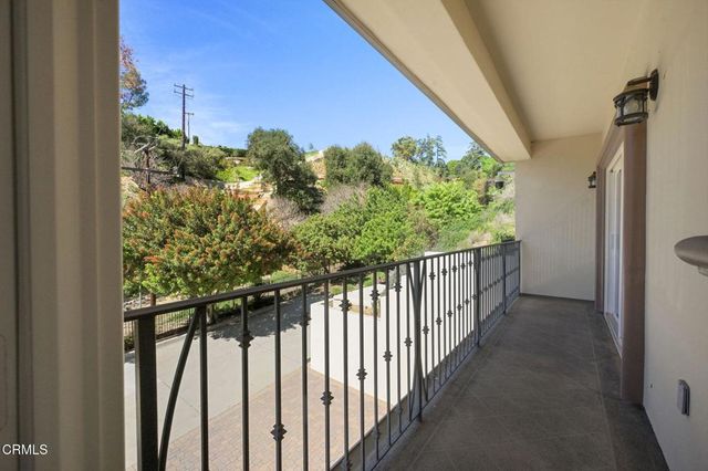 3263 New York Drive, Pasadena, CA 91107