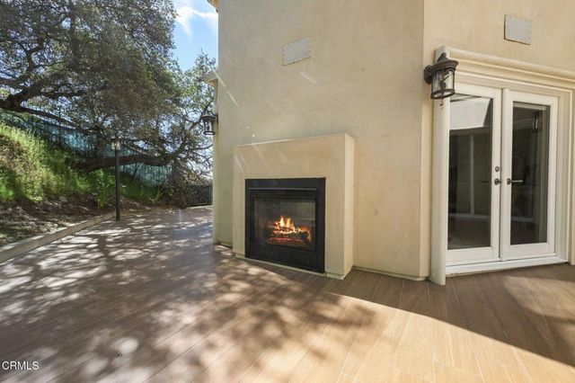 3263 New York Drive, Pasadena, CA 91107