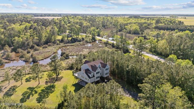 2180 Nc 304 A, Bayboro, NC 28515