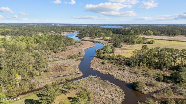 2180 Nc 304 A, Bayboro, NC 28515