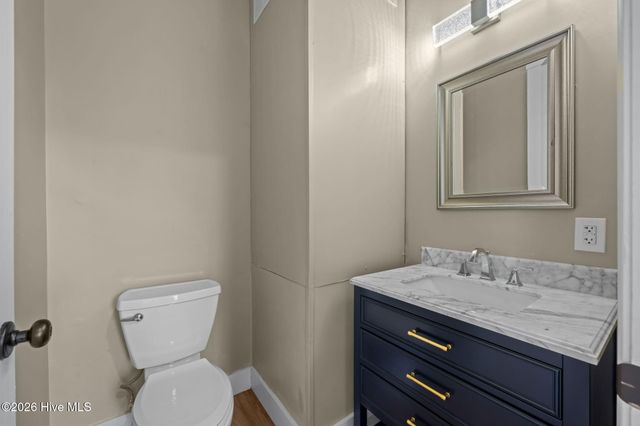 2180 Nc 304 A, Bayboro, NC 28515