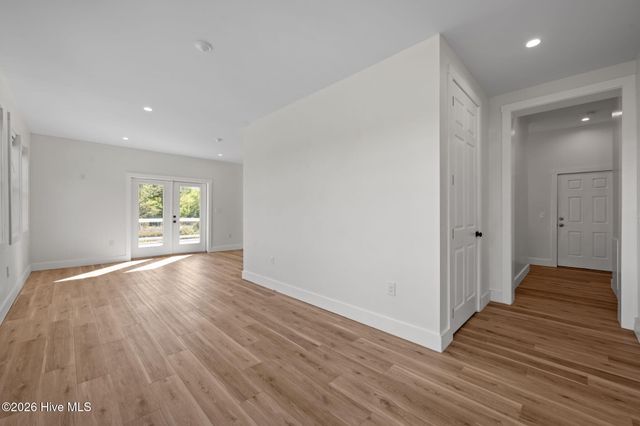 2180 Nc 304 A, Bayboro, NC 28515