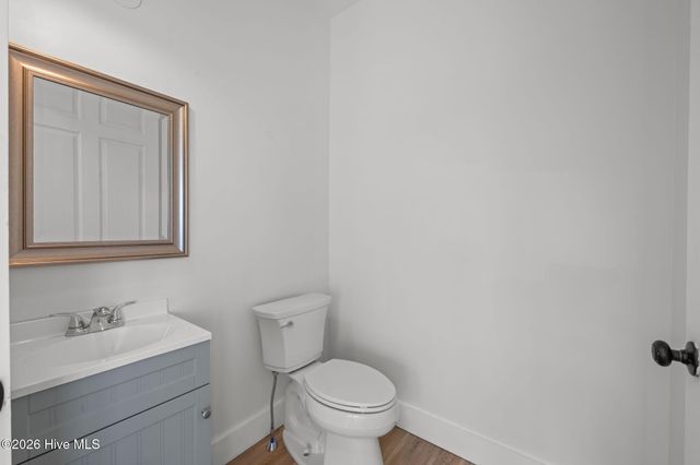 2180 Nc 304 A, Bayboro, NC 28515