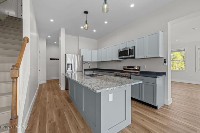 2180 Nc 304 A, Bayboro, NC 28515