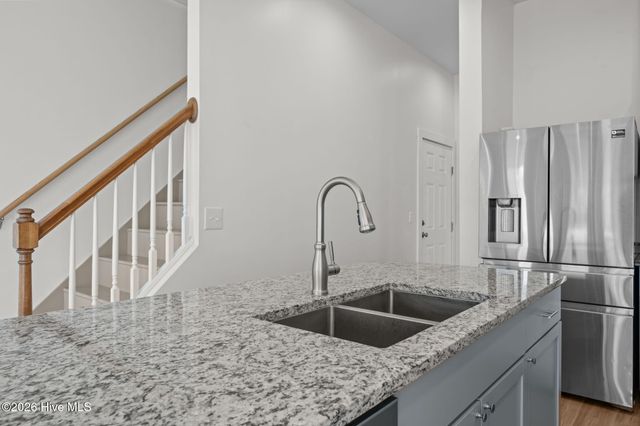 2180 Nc 304 A, Bayboro, NC 28515