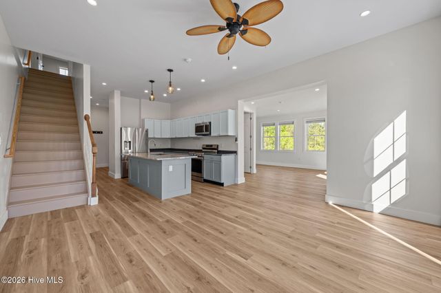 2180 Nc 304 A, Bayboro, NC 28515